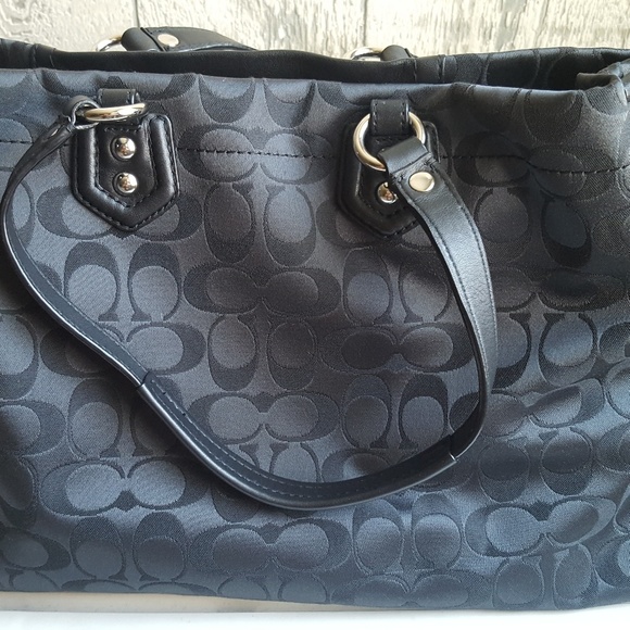Coach bag with shoulder strap - Picture 3 of 8